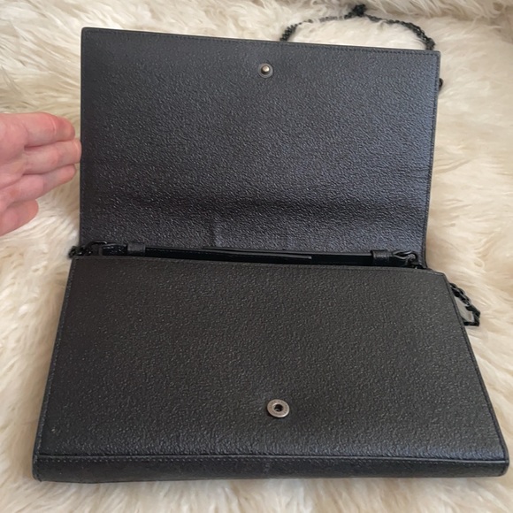 YSL Medium Kate Wallet on Chain - Picture 12 of 17